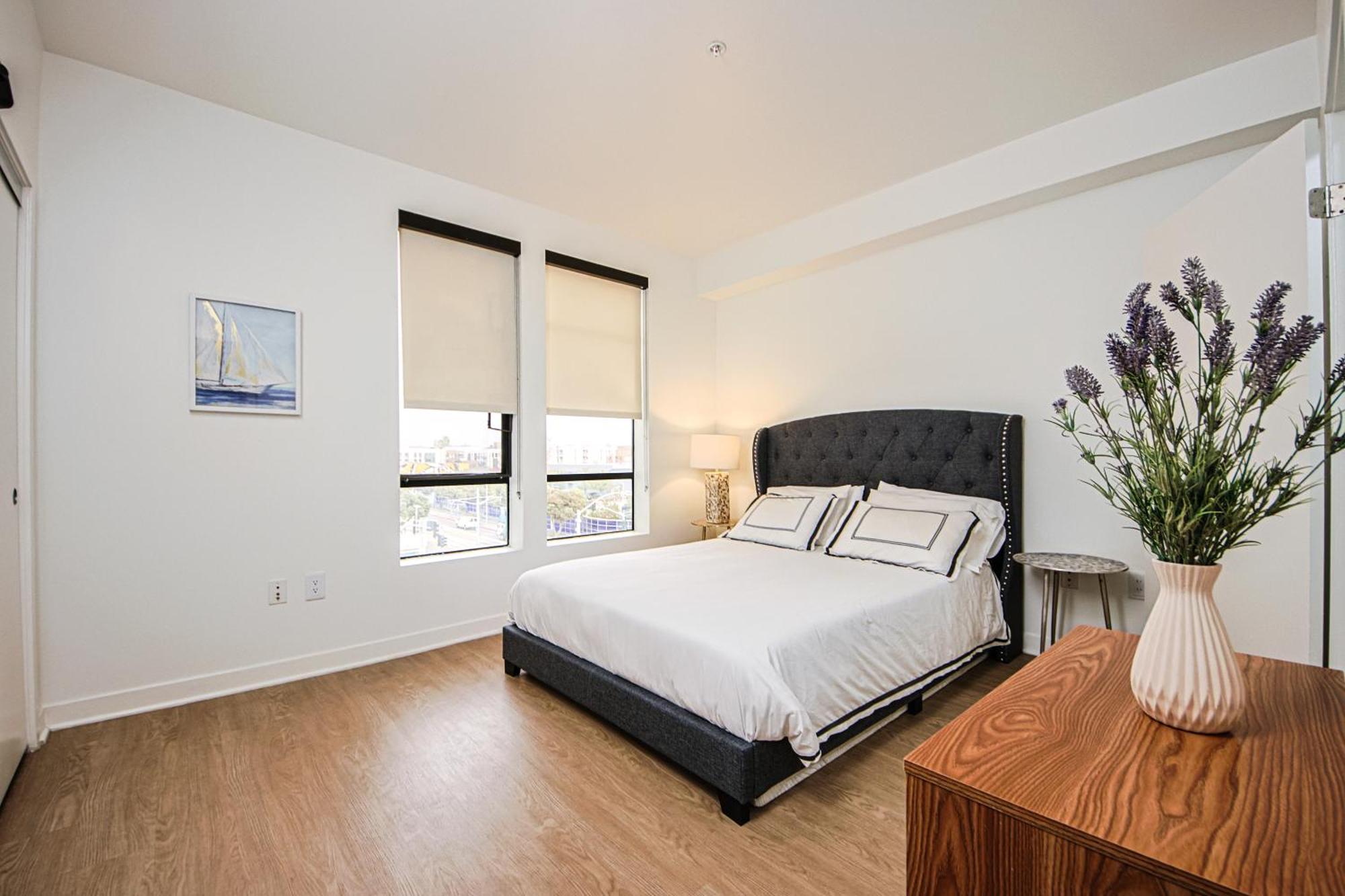The Carlton- Modern-Luxury 2 Master Suites In Hrt Of Sm Steps To Ocean Ave Los Angeles Kültér fotó